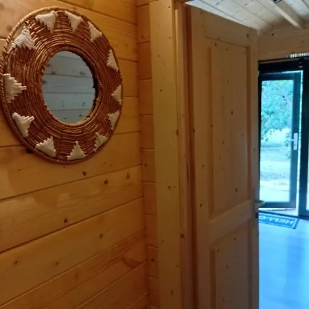 Natuurhuisje Uit De Kunst Kers Lodge